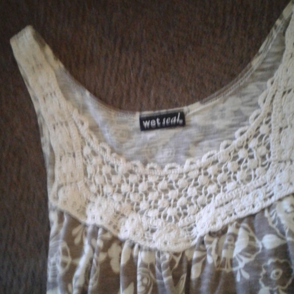 Shirt - Picture 2 of 2